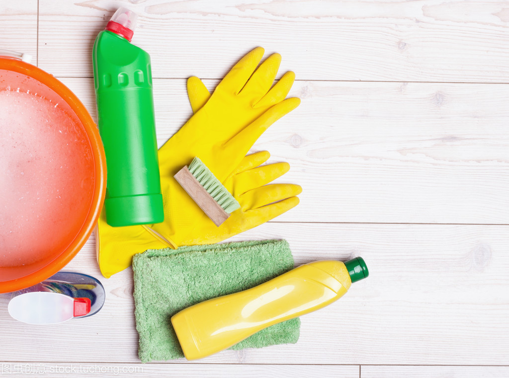 清潔用品與設備 現代辦公與家庭環境的雙重支柱